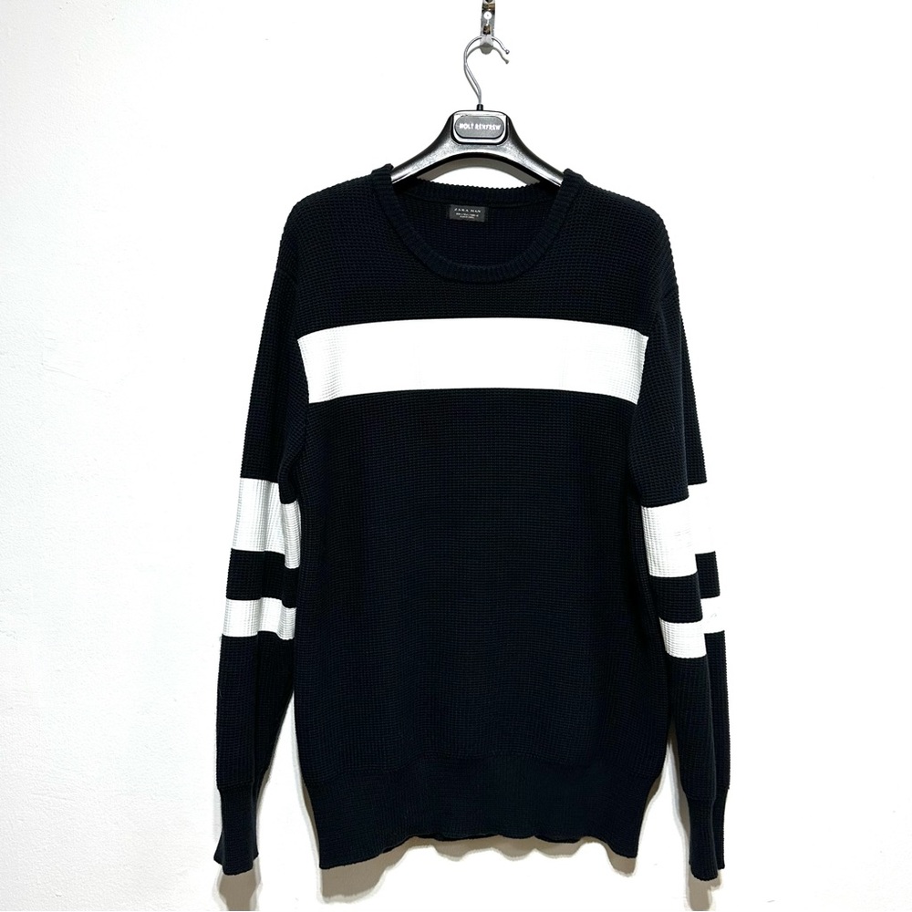 Zara Men EUC Navy Blue White Colour Block Thick Knitted Crew Neck Sweater Large